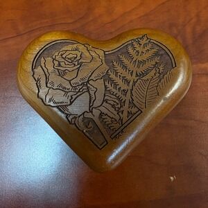 Wilderness Woods Heart Wood Trinket Box Rose Fern Engraved Made in‎ USA